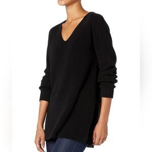 New Women's Black Cotton V- Neck Sweater Chunky Cable‎ Knit Size M